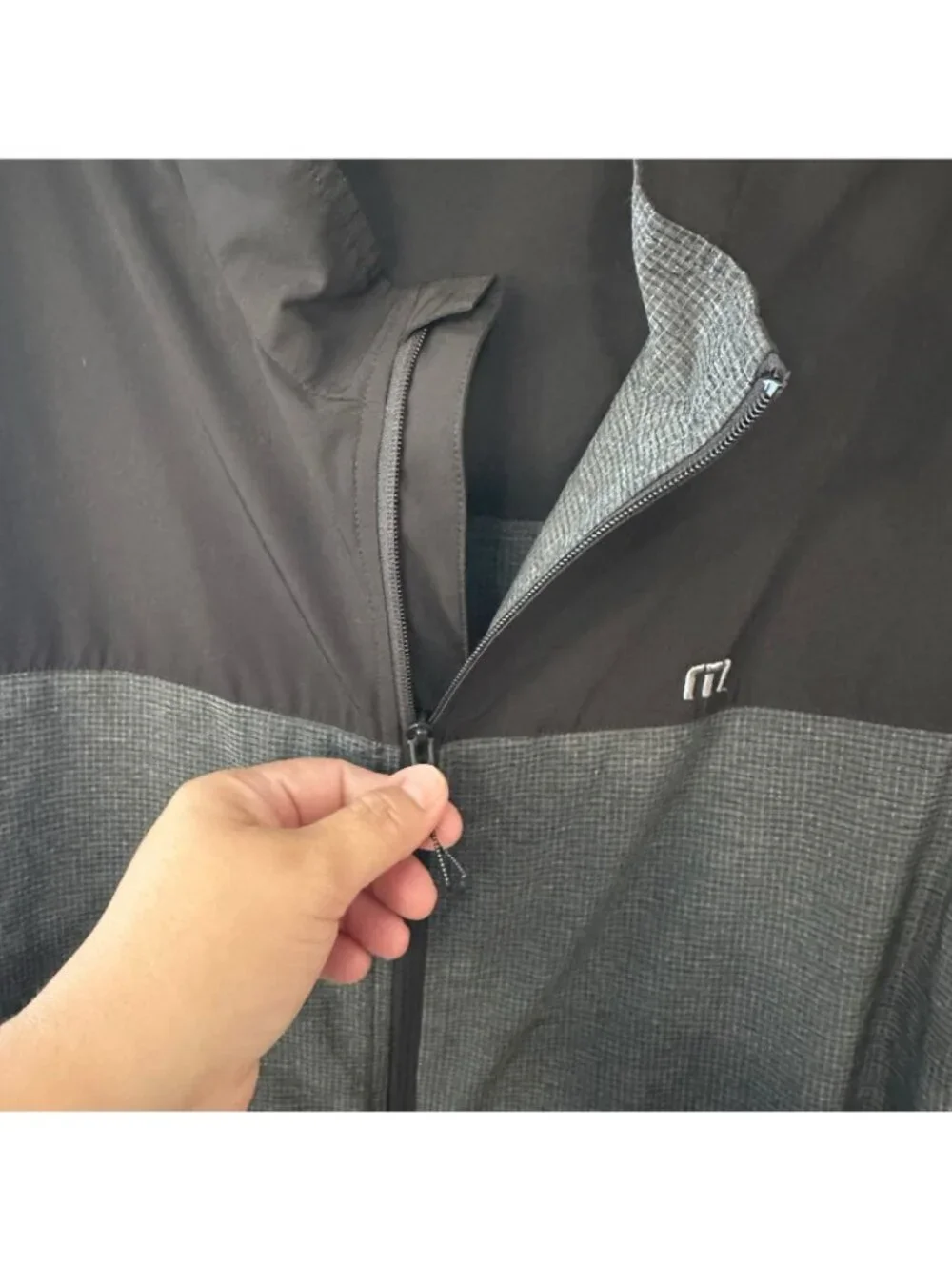 Travis Matthew 777 Prestige True Performance Cantina Lightweight Zip Jacket M